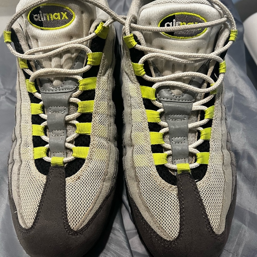 Men’s Used Air Max 95 , SZ 10.5 US